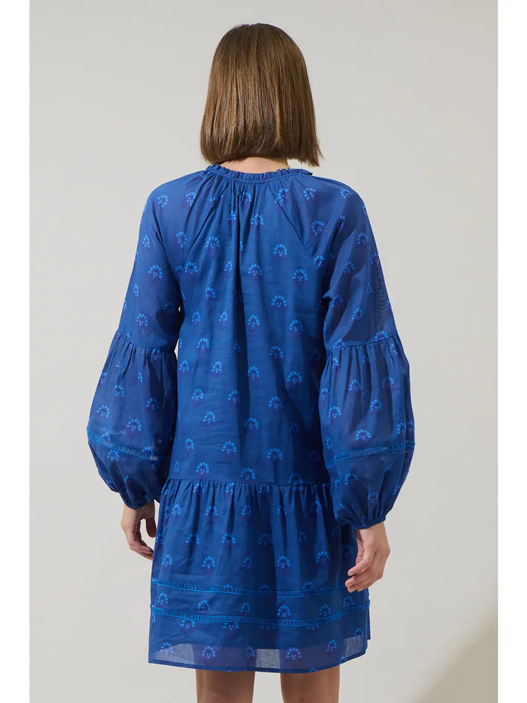 Briza Medallion Ivonna Shift Mini Dress