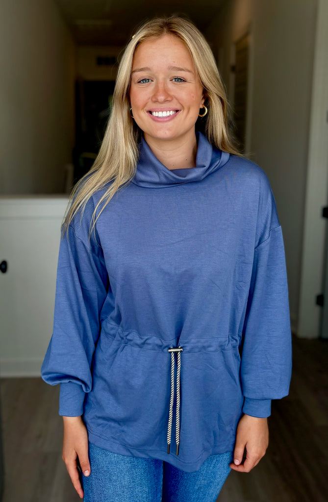 Raegan Pullover